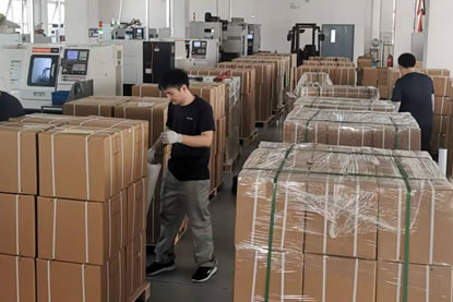 金橋紡機配件出口產品如期發(fā)貨交付
